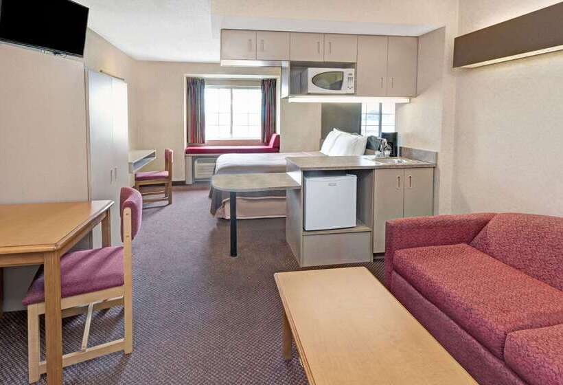 هتل Red Lion Inn & Suites Elk Grove Village