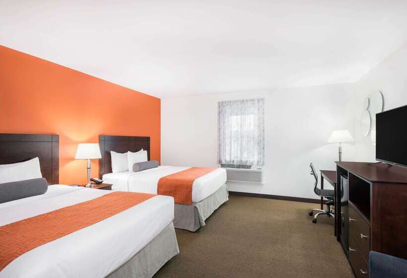 هتل Howard Johnson By Wyndham Quincy/ Boston