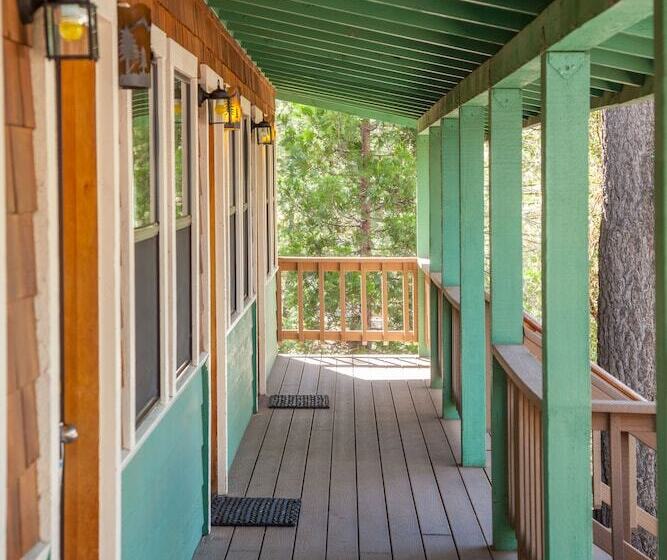 호텔 Idyllwild Inn