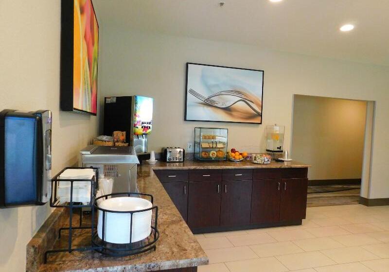 هتل Island Suites