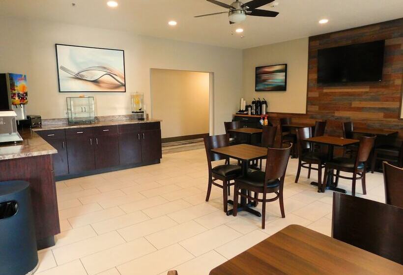 هتل Island Suites