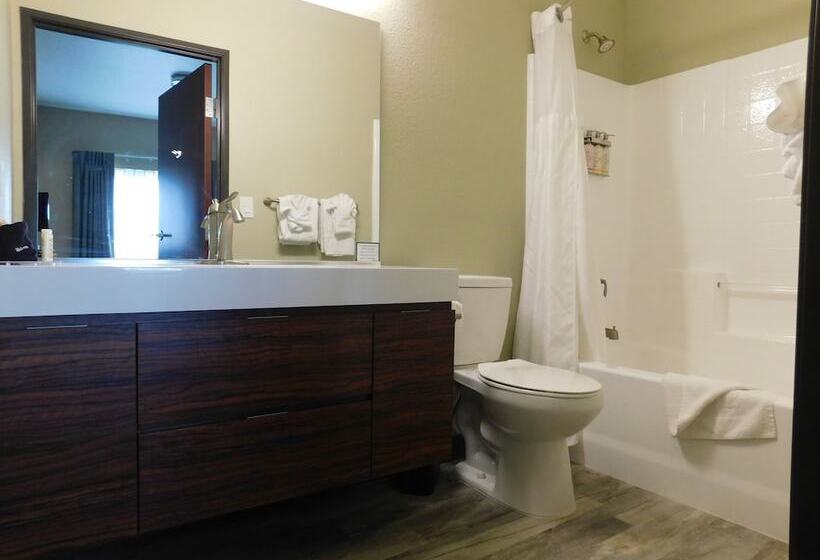 هتل Island Suites