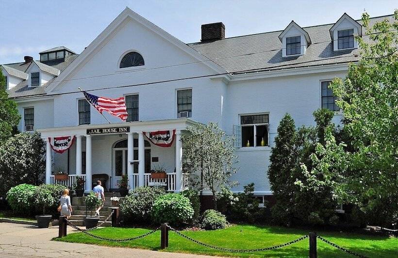 ホテル Jailhouse Inn