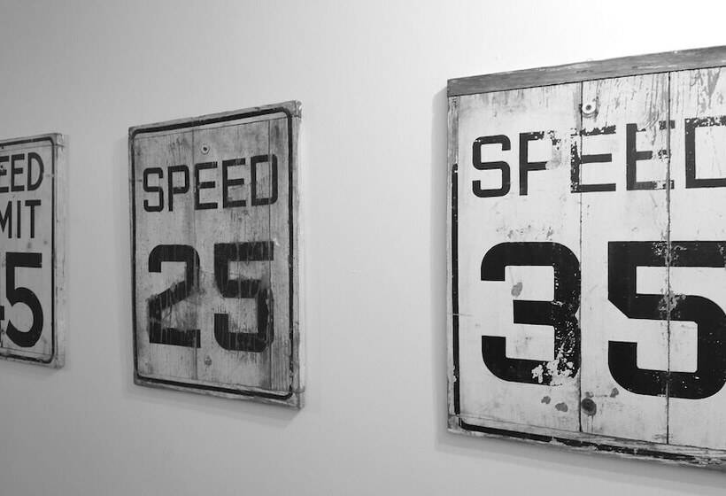 ホテル Jailhouse Inn