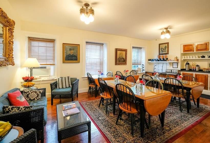 ホテル Jailhouse Inn