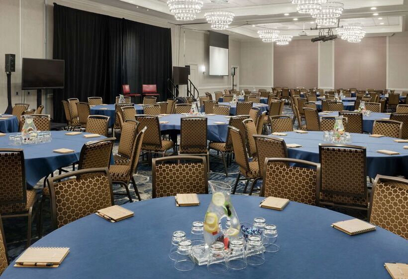 Juniper Hotel Cupertino, Curio Collection By Hilton