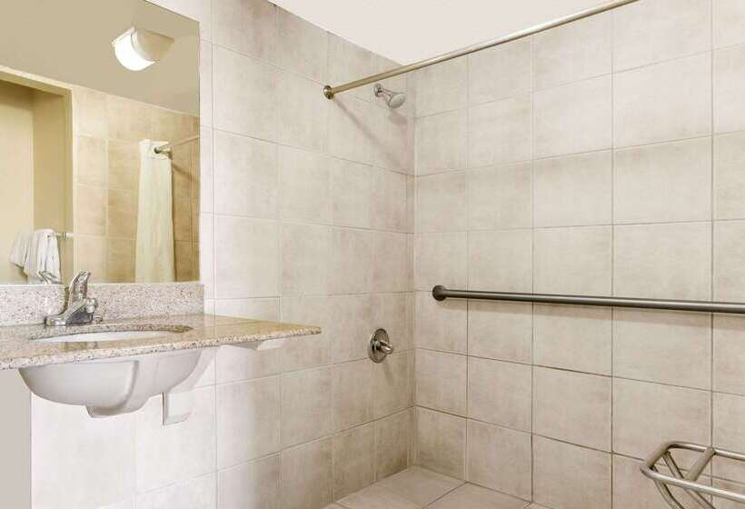 فندق Knights Inn Antioch