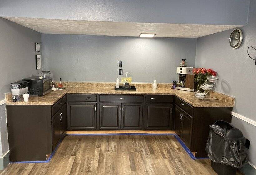 فندق Knights Inn Antioch