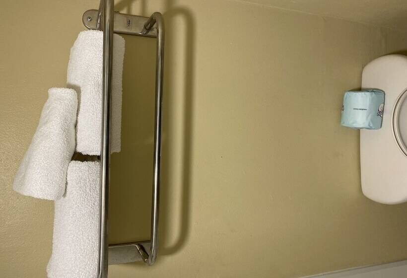 فندق Knights Inn Antioch