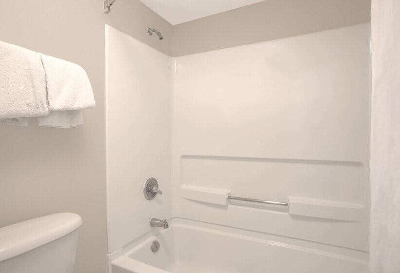 فندق Knights Inn Antioch