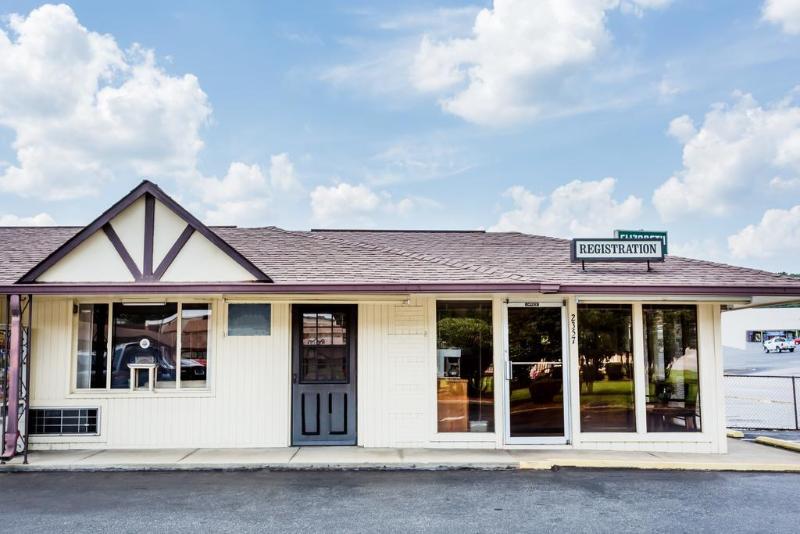 فندق Scottish Inns Collinsville   Martinsville