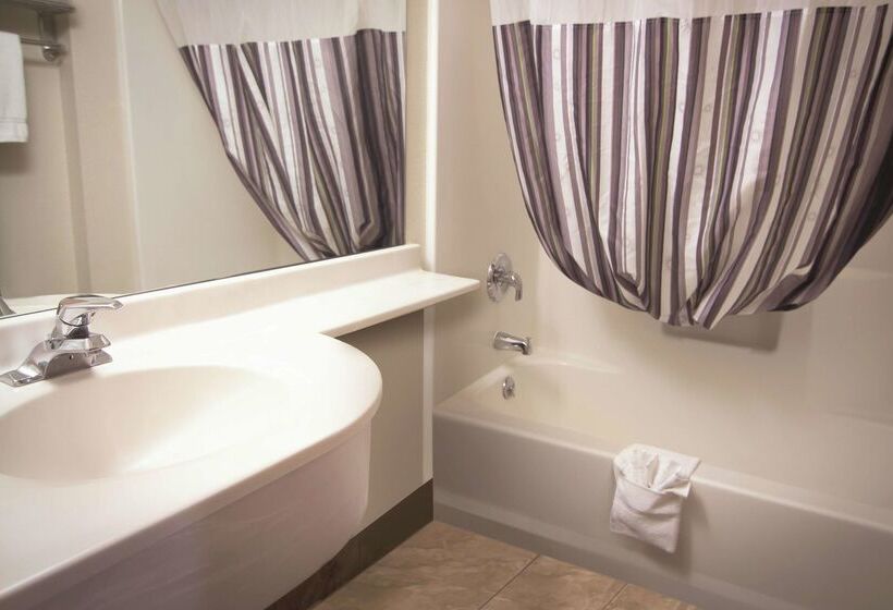 هتل La Quinta Inn By Wyndham Missoula