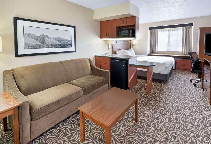 هتل La Quinta Inn By Wyndham Missoula