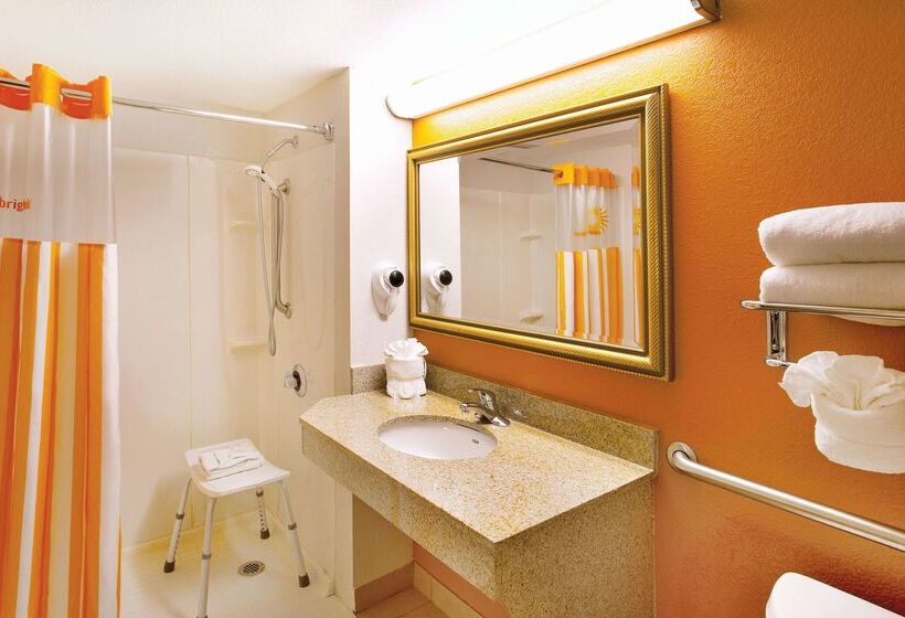 ホテル La Quinta Inn By Wyndham Orlando International Drive North