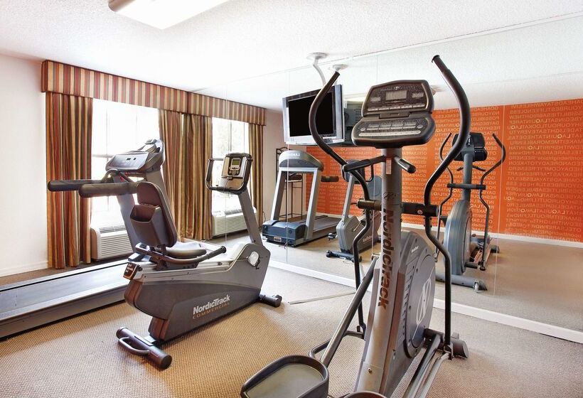 ホテル La Quinta Inn By Wyndham Orlando International Drive North