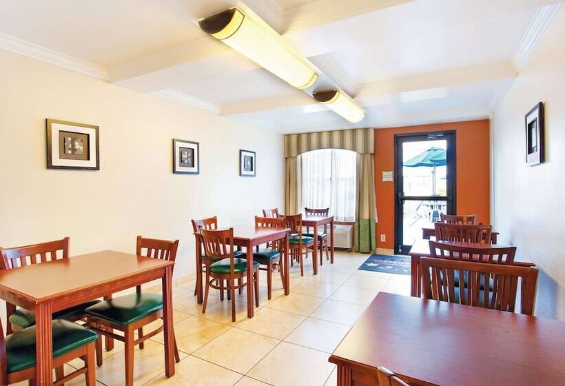 酒店 La Quinta Inn By Wyndham Orlando International Drive North