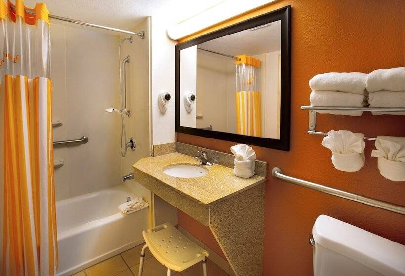 酒店 La Quinta Inn By Wyndham Orlando International Drive North