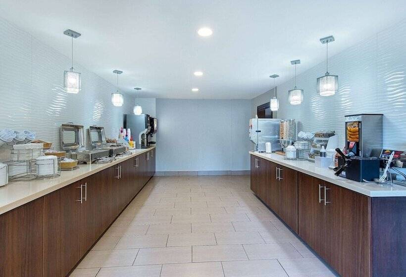 هتل La Quinta Inn By Wyndham Pigeon Forgedollywood