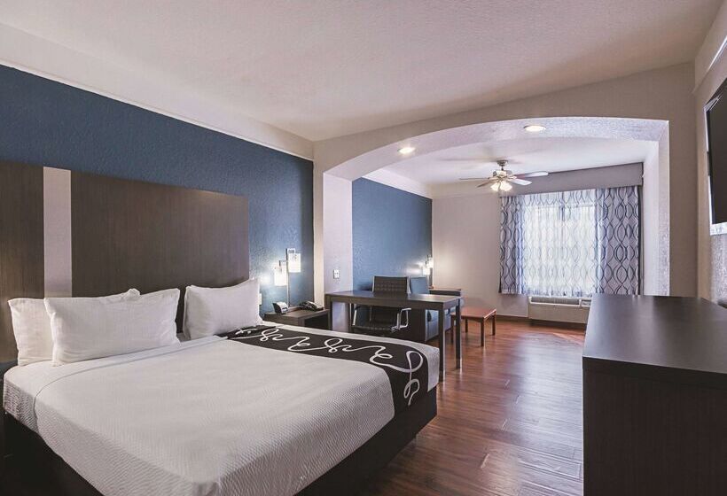 酒店 La Quinta Inn & Suite Kingwood Houston Iah Airport 53200