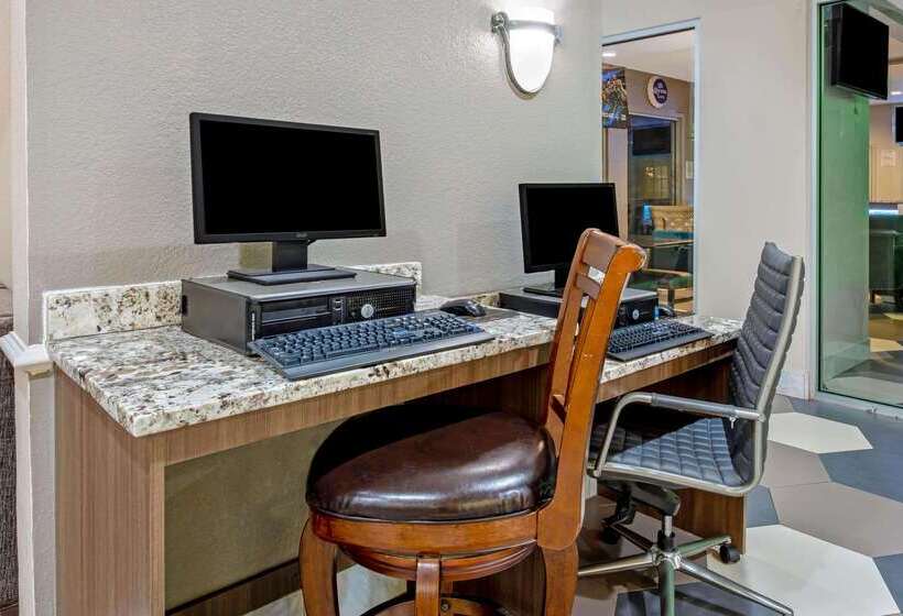 בית מלון כפרי La Quinta Inn & Suite Kingwood Houston Iah Airport 53200