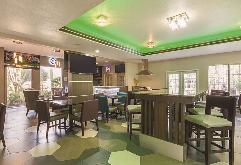酒店 La Quinta Inn & Suite Kingwood Houston Iah Airport 53200