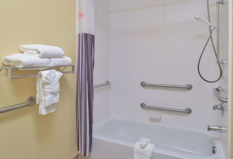 فندق La Quinta By Wyndham Atlanta South   Newnan