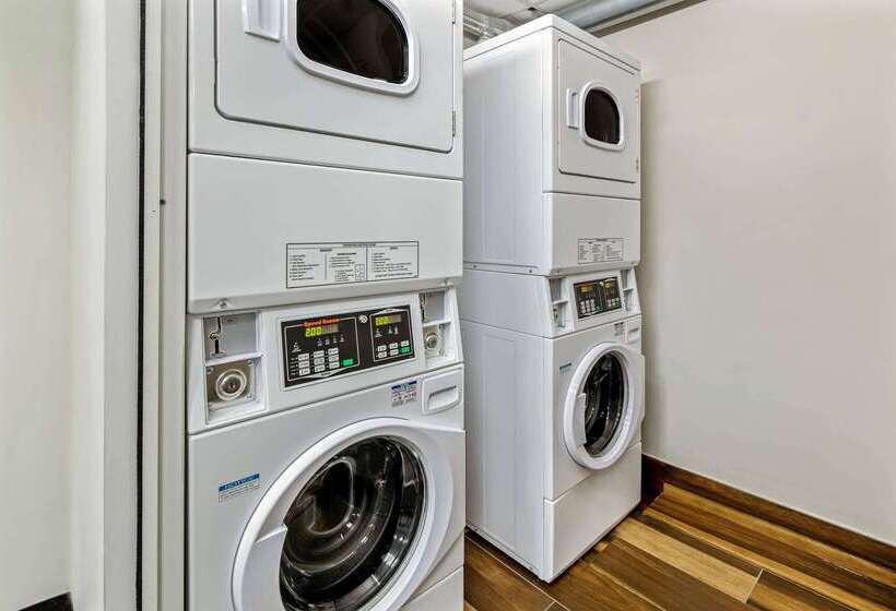 فندق La Quinta By Wyndham Atlanta South   Newnan