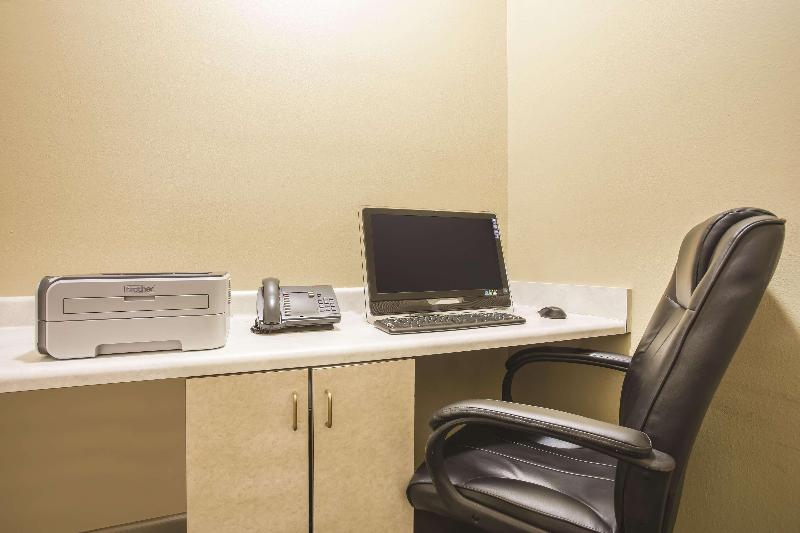 فندق La Quinta Inn & Suites By Wyndham Atlanta Stockbridge