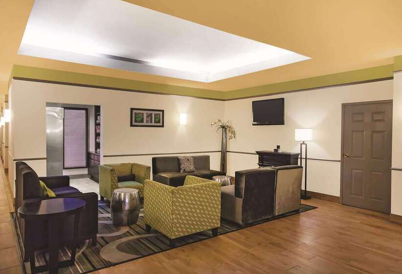 בית מלון כפרי La Quinta Inn & Suites By Wyndham Beaumont West