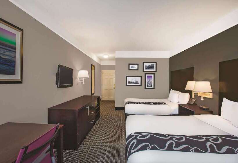 בית מלון כפרי La Quinta Inn & Suites By Wyndham Beaumont West