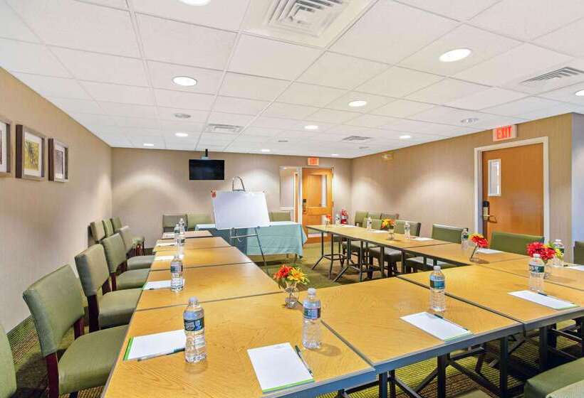 فندق La Quinta By Wyndham Boston Somerville