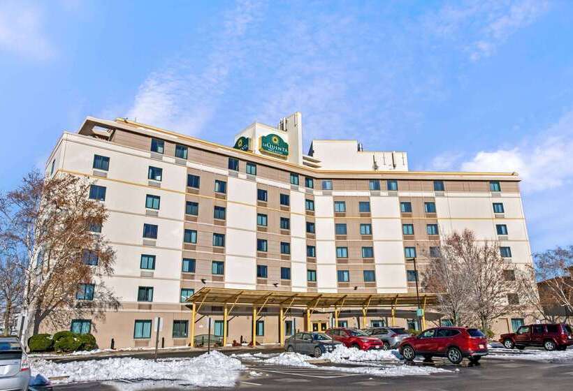 فندق La Quinta By Wyndham Boston Somerville