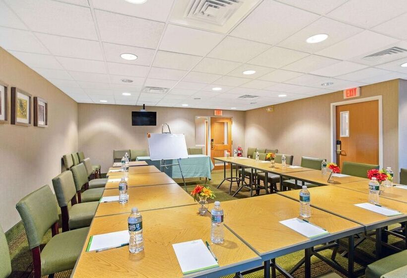 فندق La Quinta By Wyndham Boston Somerville