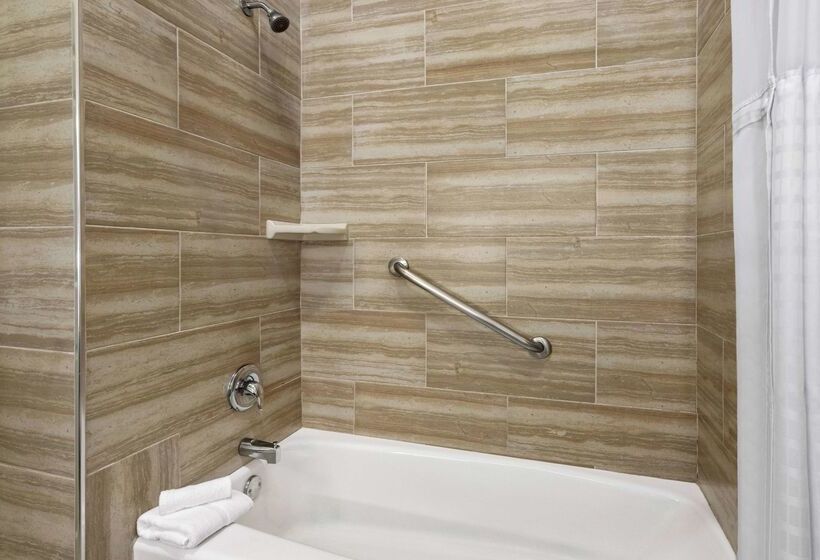 בית מלון כפרי La Quinta By Wyndham Brownsville North