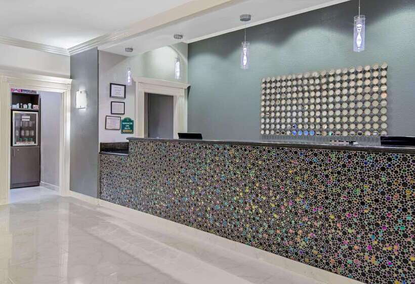 בית מלון כפרי La Quinta By Wyndham Brownsville North