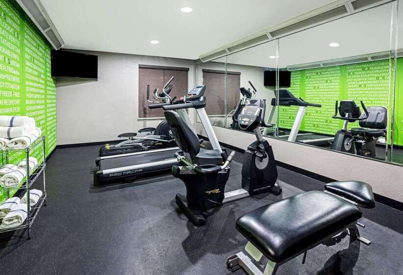 فندق La Quinta By Wyndham Conroe