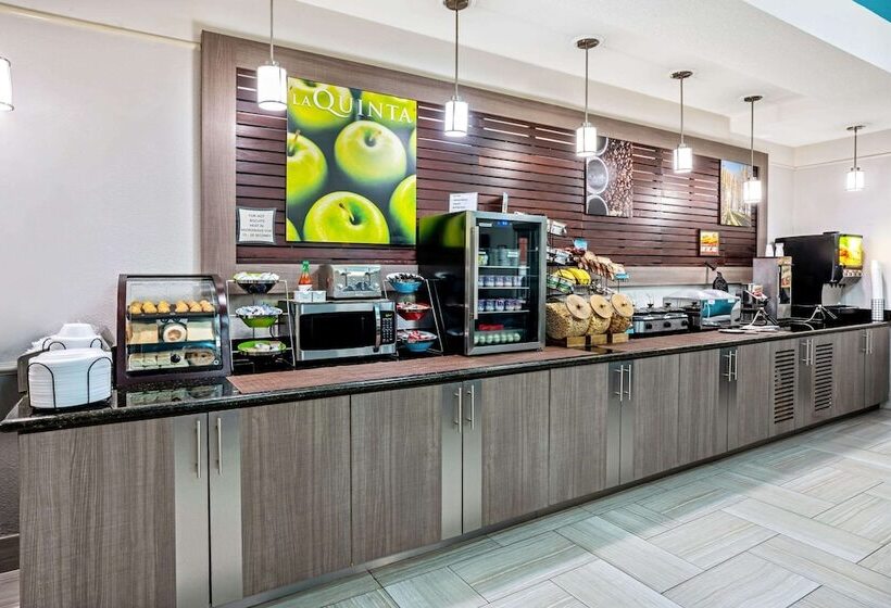 酒店 La Quinta By Wyndham Conroe