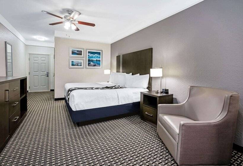 فندق La Quinta By Wyndham Conroe