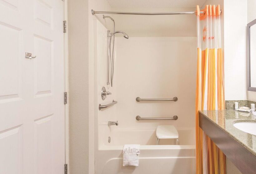 فندق La Quinta By Wyndham Elizabethtown