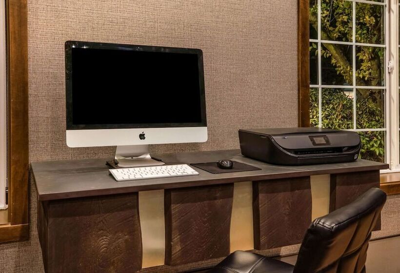 호텔 La Quinta By Wyndham Eugene