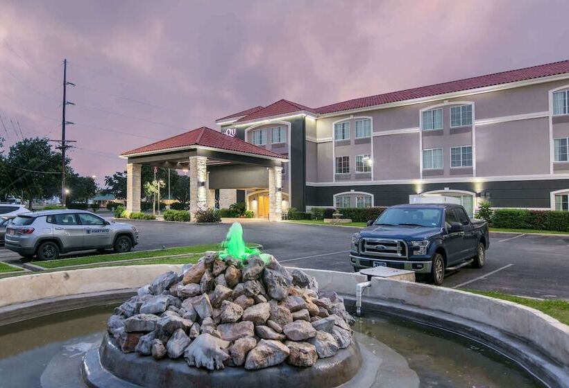 ホテル La Quinta Inn & Suites By Wyndham Fredericksburg
