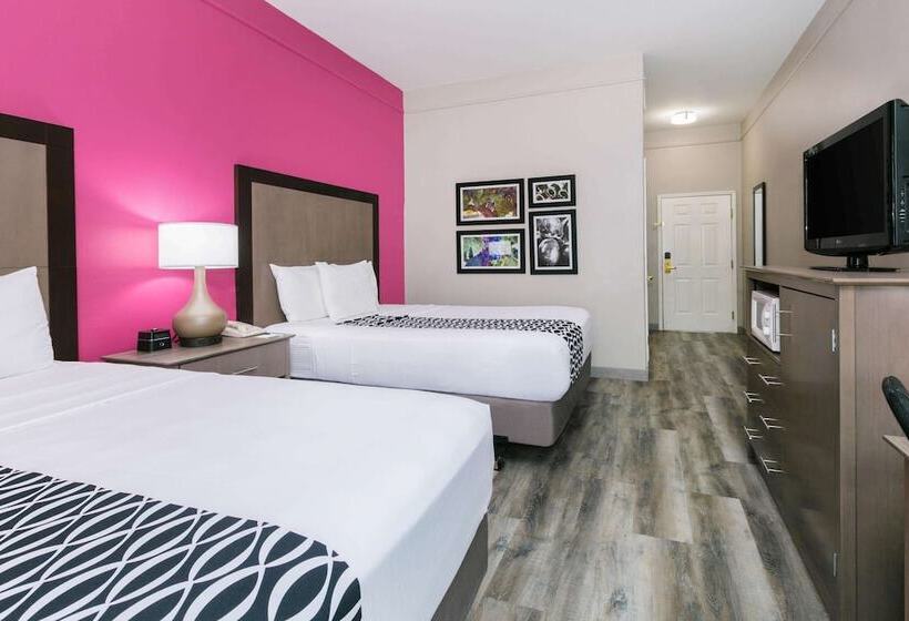 ホテル La Quinta Inn & Suites By Wyndham Fredericksburg