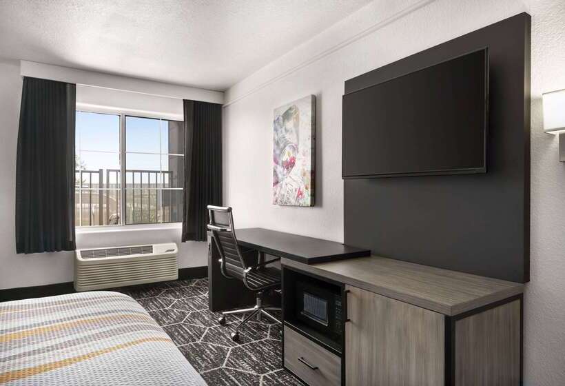 فندق La Quinta By Wyndham Hesperia Victorville