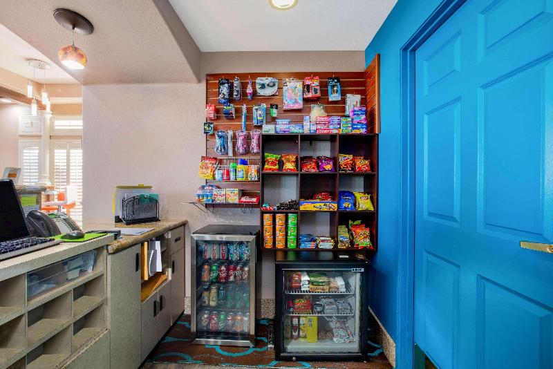 فندق La Quinta By Wyndham Hesperia Victorville