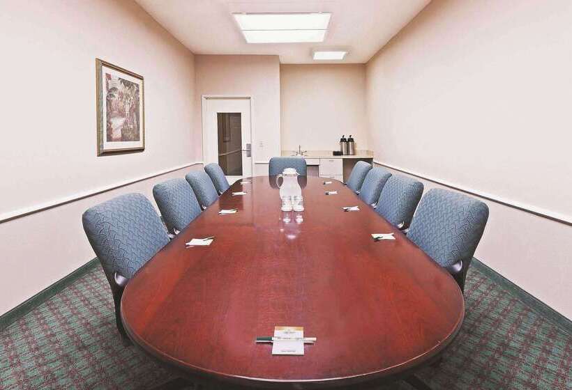 فندق Spark By Hilton Houston West Clay Road