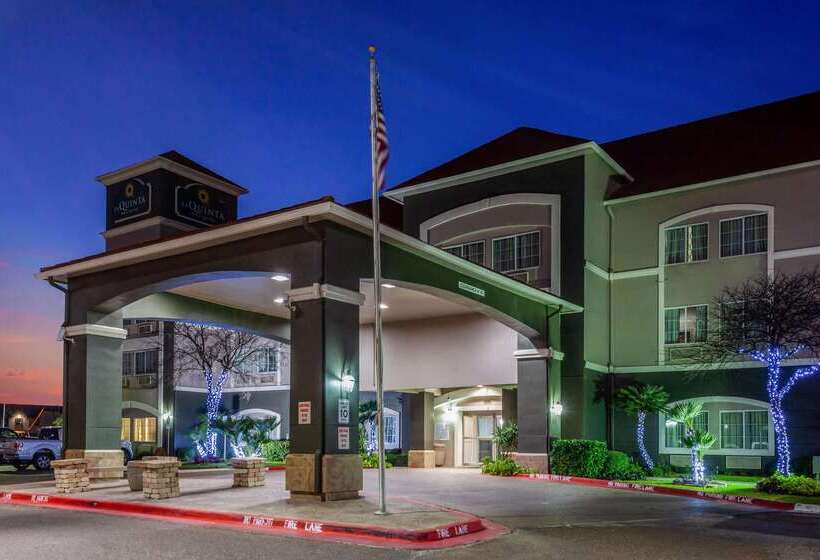 هتل La Quinta By Wyndham Laredo Airport
