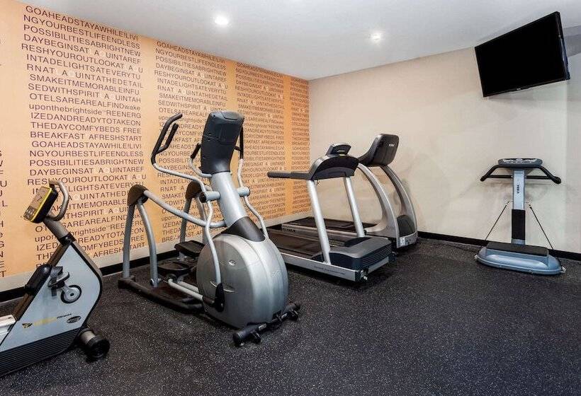 فندق La Quinta By Wyndham Laredo Airport