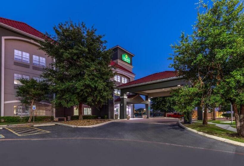 فندق La Quinta By Wyndham New Braunfels