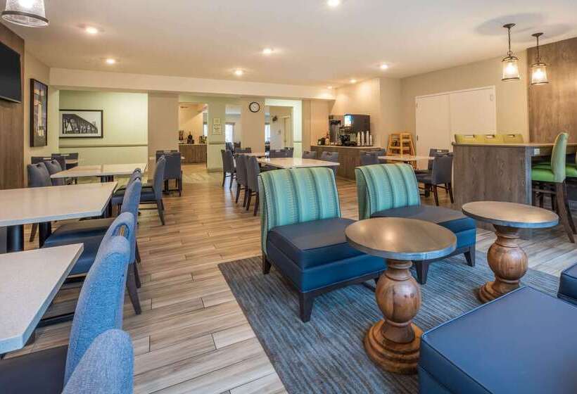 فندق La Quinta By Wyndham Newport