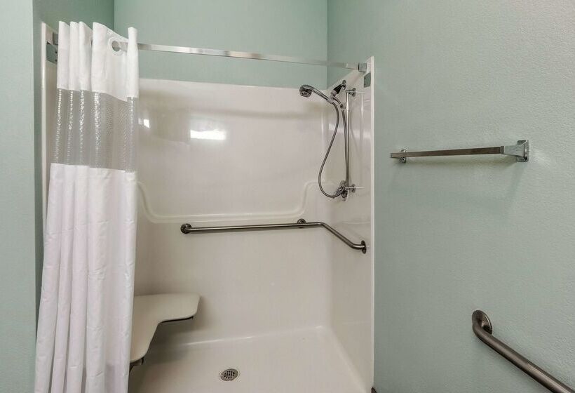 فندق La Quinta By Wyndham Newport